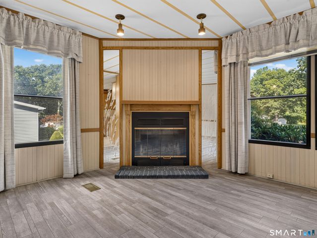 60 Colchester Commons, Colchester, CT 06415