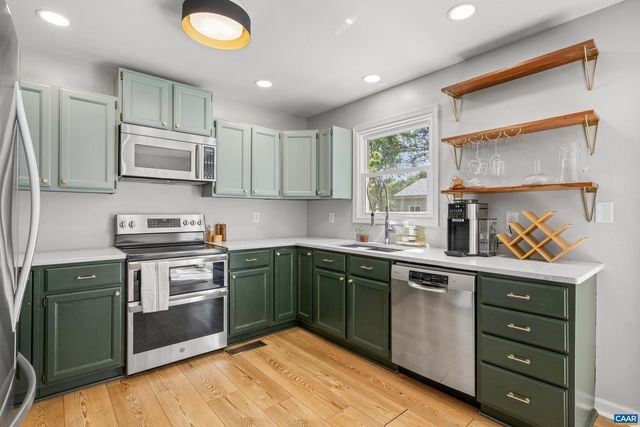 51 LILLIAN ST, Ruckersville, VA 22968