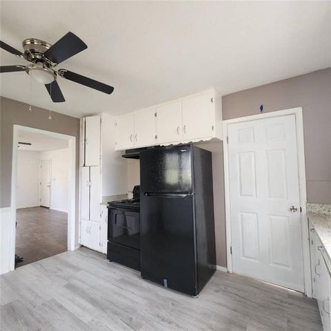 2524 Race Avenue, Independence, MO 64052