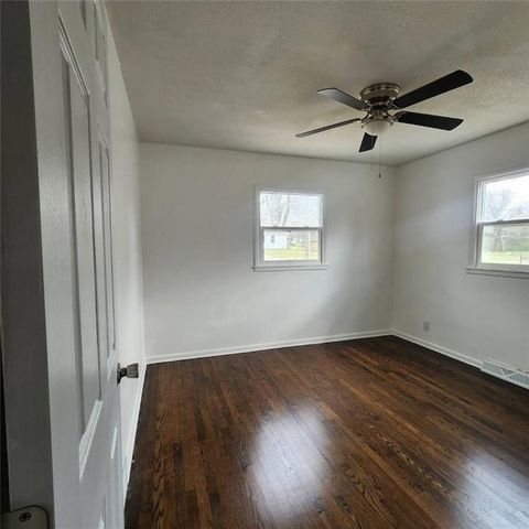 2524 Race Avenue, Independence, MO 64052