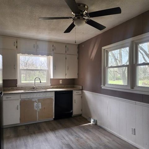 2524 Race Avenue, Independence, MO 64052