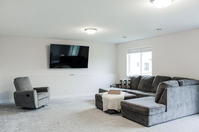 9989 14th Circle NE, Saint Michael, MN 55376