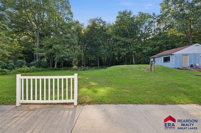5799 Verta Drive, Belmont, MI 49306