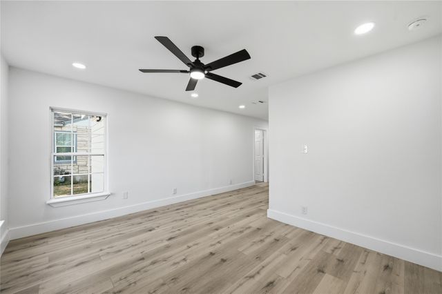 2321 Eastover Avenue, Fort Worth, TX 76105