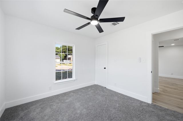 2321 Eastover Avenue, Fort Worth, TX 76105