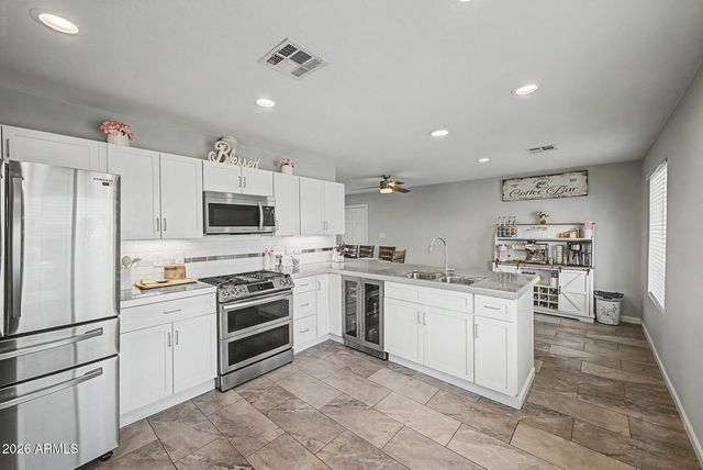 9018 W GLENROSA Avenue, Phoenix, AZ 85037