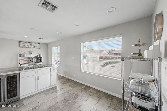 9018 W GLENROSA Avenue, Phoenix, AZ 85037