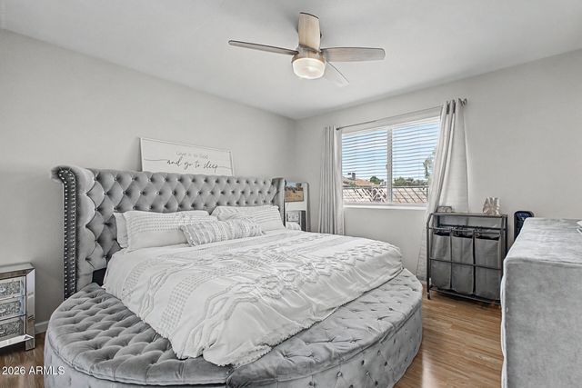 9018 W GLENROSA Avenue, Phoenix, AZ 85037
