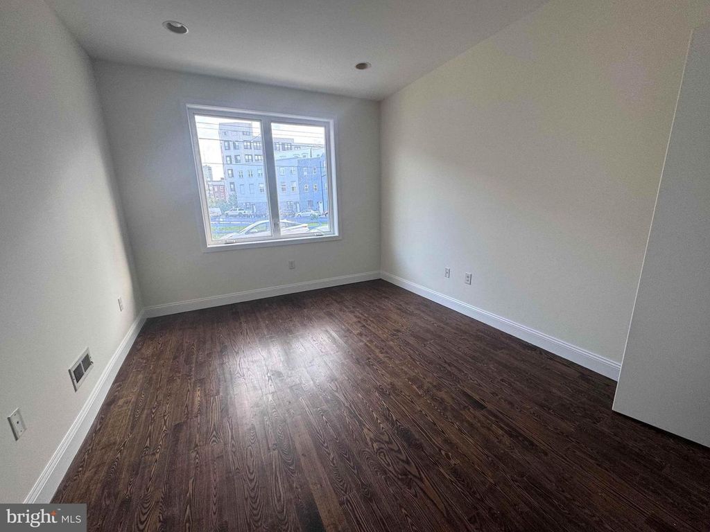1217 GREEN ST #B, PHILADELPHIA, PA 19123 — photo 5