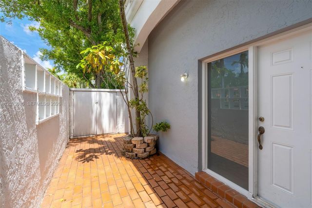 20908 Leeward Court 2313, Aventura, FL 33180