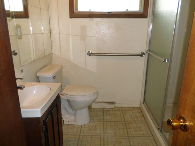 1207 Oregon Street, Waterloo, IA 50702
