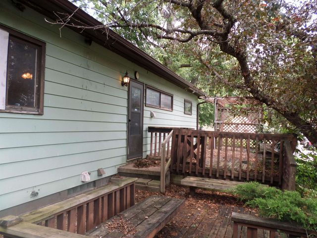 1207 Oregon Street, Waterloo, IA 50702