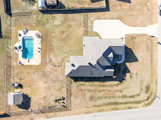 150 Austen Drive, Weatherford, TX 76087