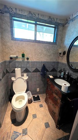 6784 Rockglen, San Diego, CA 92111