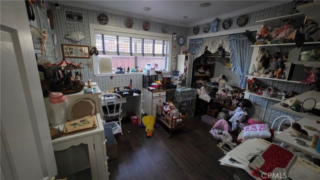 6784 Rockglen, San Diego, CA 92111