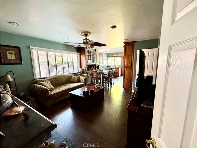 6784 Rockglen, San Diego, CA 92111