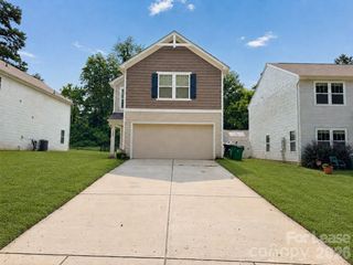 3220 Capitol Drive, Charlotte, NC 28208