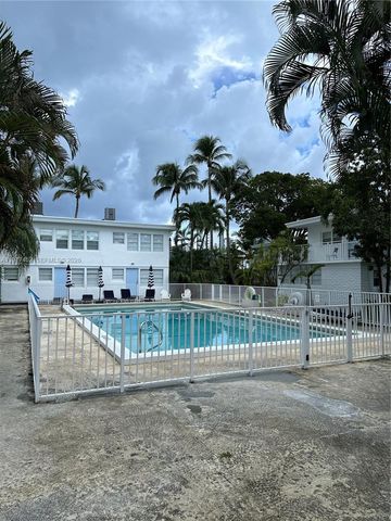 6865 Bay Dr 5, Miami Beach, FL 33141