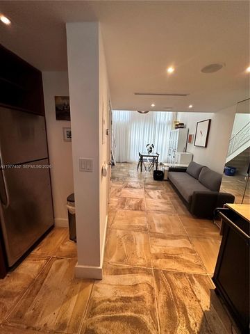 6865 Bay Dr 5, Miami Beach, FL 33141