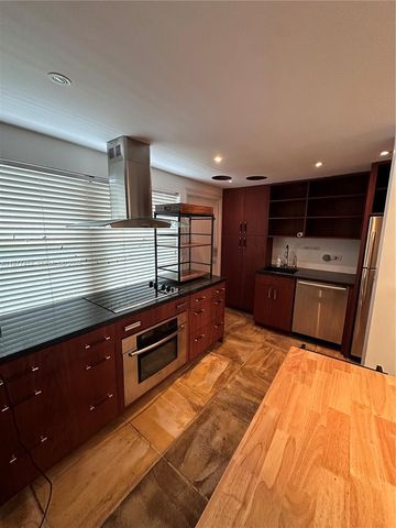 6865 Bay Dr 5, Miami Beach, FL 33141