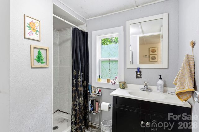 4 Mountain View Road, Asheville, NC 28805