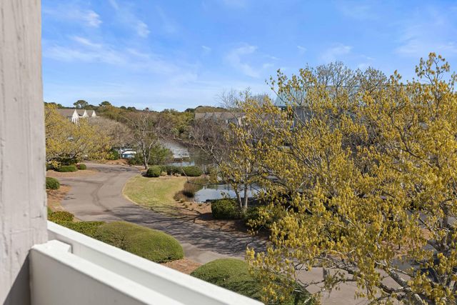 2402 Racquet Club Drive, Seabrook Island, SC 29455