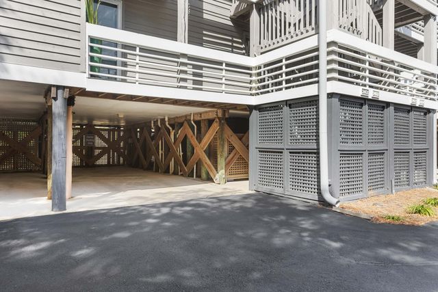 2402 Racquet Club Drive, Seabrook Island, SC 29455