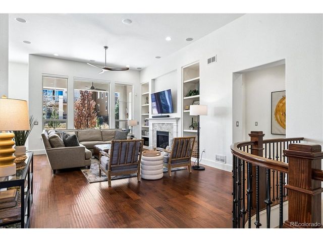 9772 Mirabella Pt, Lone Tree, CO 80124