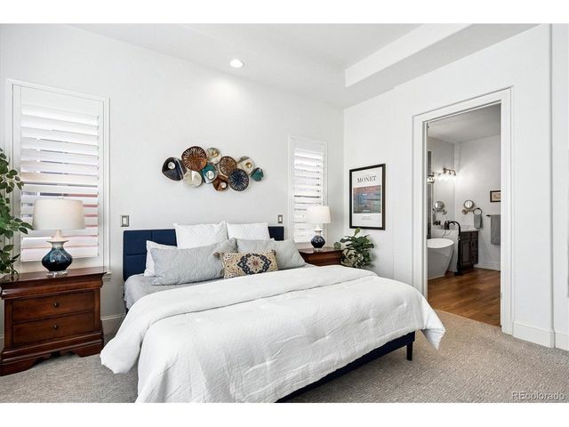 9772 Mirabella Pt, Lone Tree, CO 80124