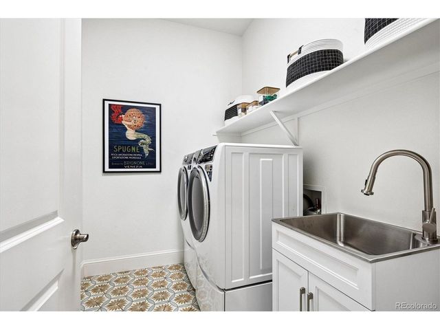 9772 Mirabella Pt, Lone Tree, CO 80124