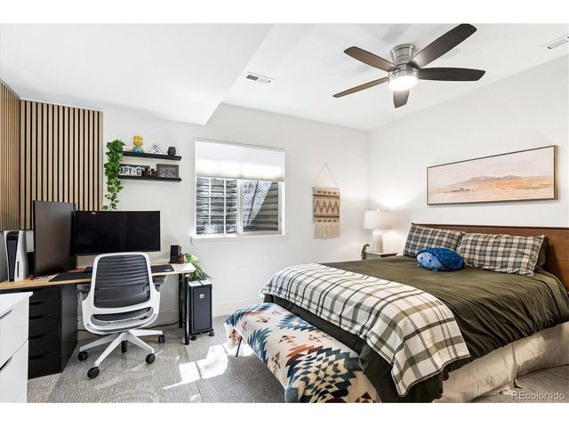 9772 Mirabella Pt, Lone Tree, CO 80124