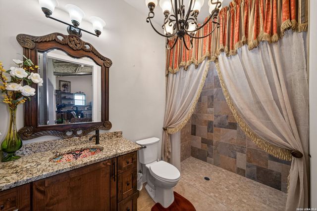 2193 STATE HIGHWAY 97 W, Floresville, TX 78114