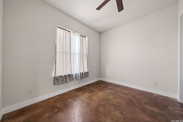 2193 STATE HIGHWAY 97 W, Floresville, TX 78114
