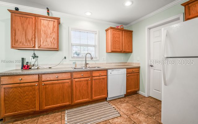 26 View Point Cir, St Helena Island, SC 29920