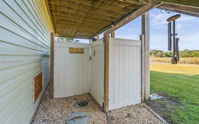 26 View Point Cir, St Helena Island, SC 29920