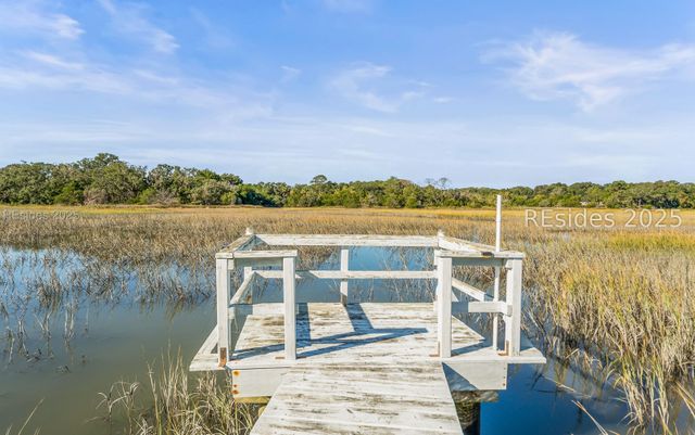 26 View Point Cir, St Helena Island, SC 29920