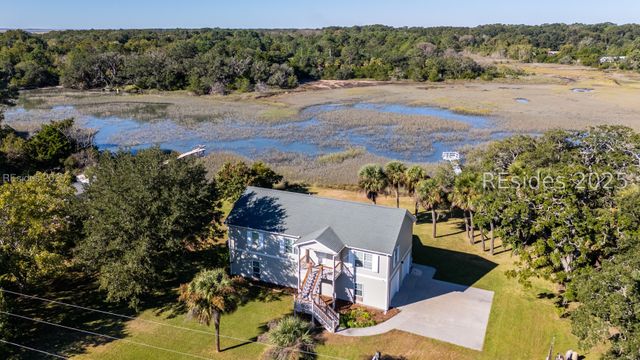 26 View Point Cir, St Helena Island, SC 29920