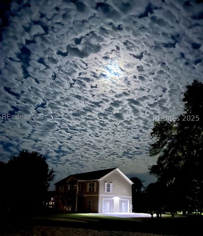 26 View Point Cir, St Helena Island, SC 29920