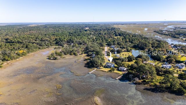 26 View Point Cir, St Helena Island, SC 29920
