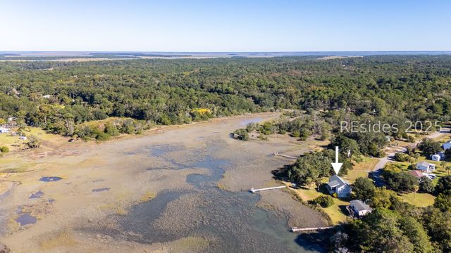 26 View Point Cir, St Helena Island, SC 29920