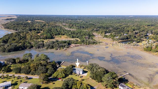 26 View Point Cir, St Helena Island, SC 29920