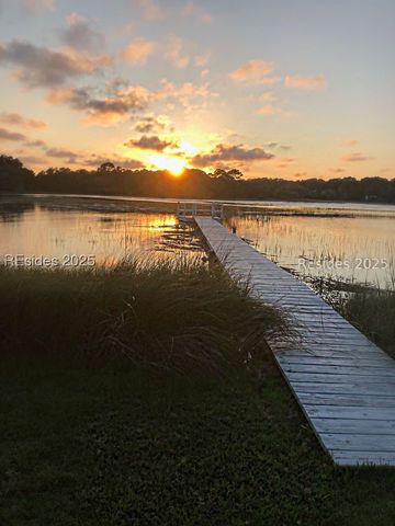 26 View Point Cir, St Helena Island, SC 29920