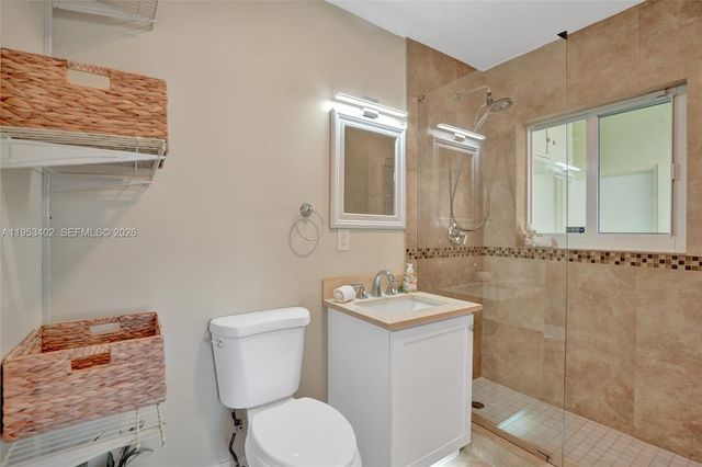 1427-1429 NE 17th Ct, Fort Lauderdale, FL 33305