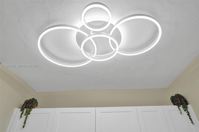 1427-1429 NE 17th Ct, Fort Lauderdale, FL 33305