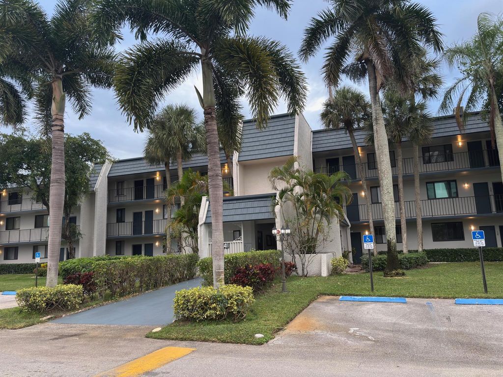 4411 Trevi Court 106, Lake Worth, FL 33467