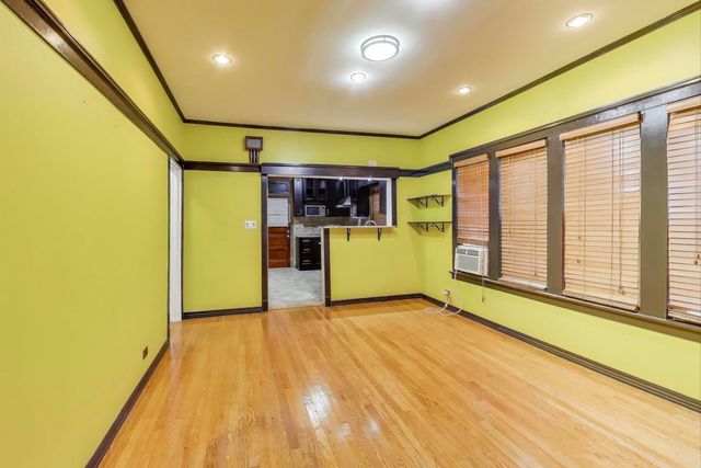 8008 S Loomis Boulevard, Chicago, IL 60620