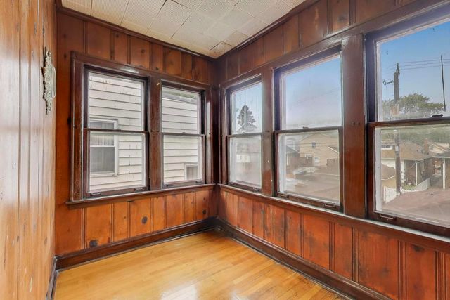 8008 S Loomis Boulevard, Chicago, IL 60620