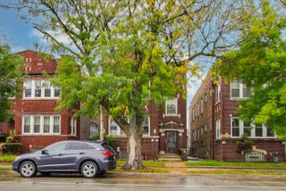 8008 S Loomis Boulevard, Chicago, IL 60620
