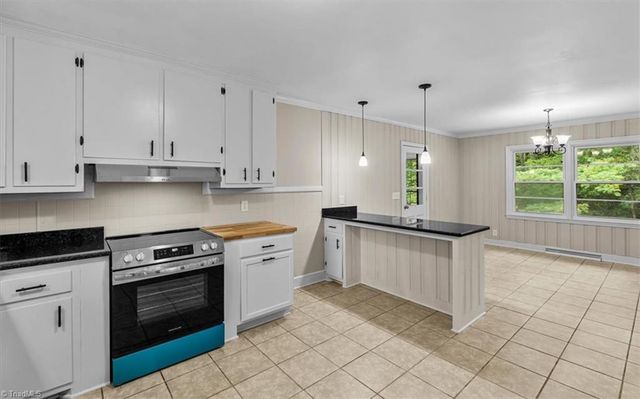 1432 N NC Highway 87, Elon, NC 27244