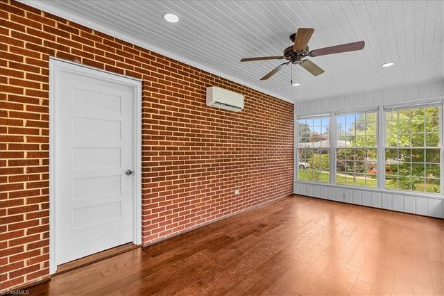 1432 N NC Highway 87, Elon, NC 27244